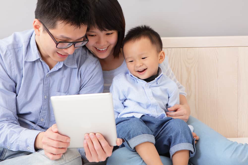 six ways parents can encourage healthy digital habits at home